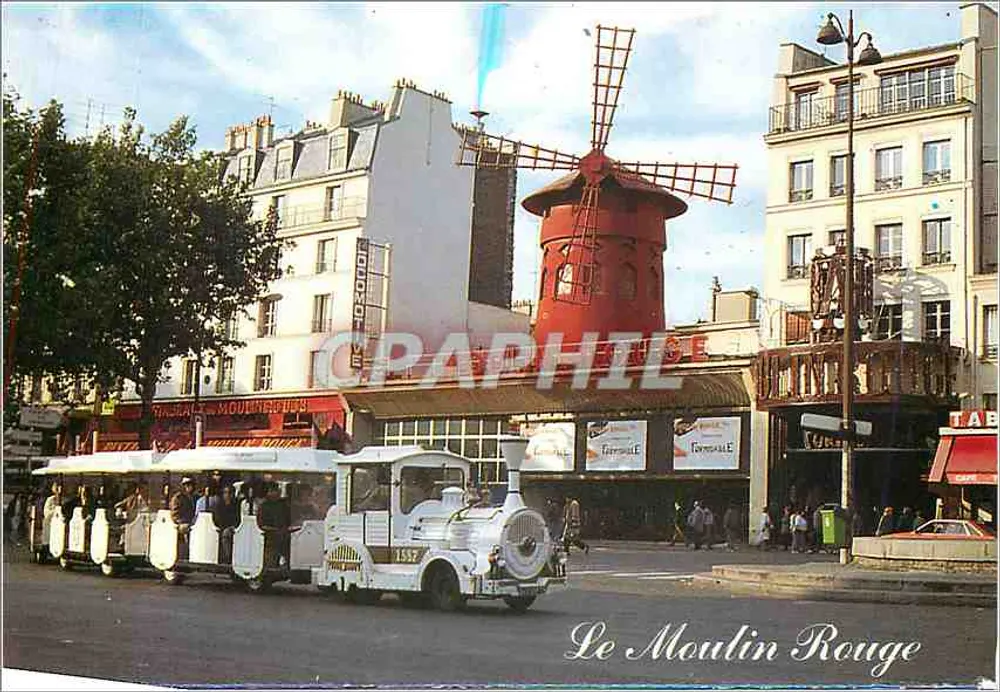 Le Moulin Rouge — Montmartre — Photo Lesley Desmond - Recto