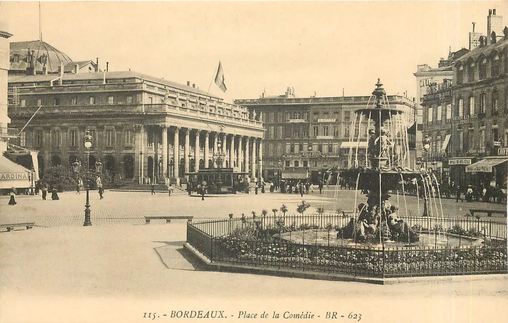 Bordeaux - Place de la Comédie - BR - 623 - Frente