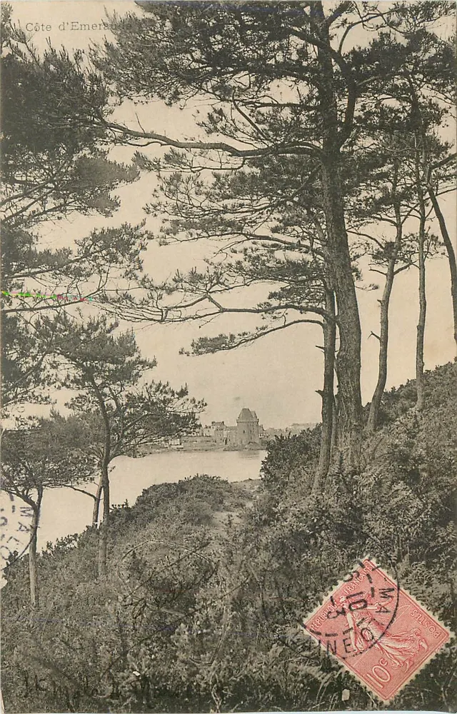 Côte d'Emerande — vista do porto e do castelo — editor desconhecido, número de série não visível - Frente