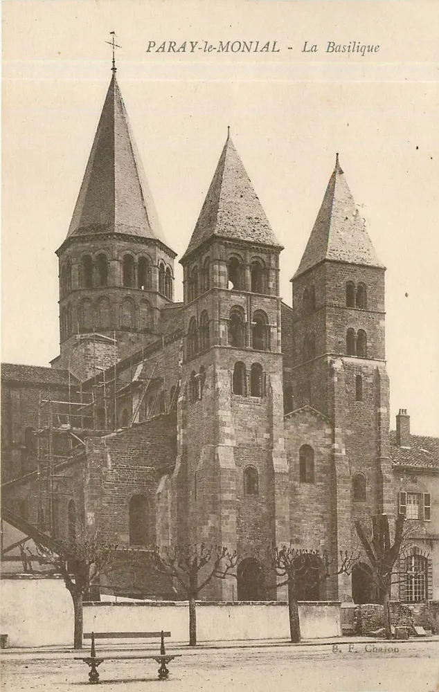 Paray-le-Monial - A Basílica — B. F. Chaloup - Frente