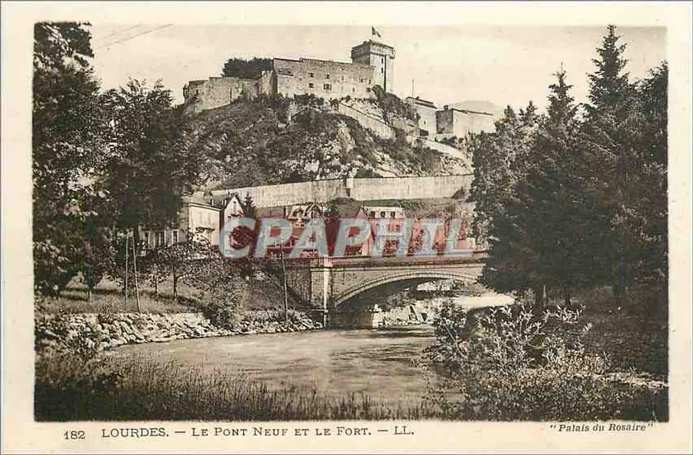 Lourdes — Le Pont Neuf et le Fort — LL. - Recto