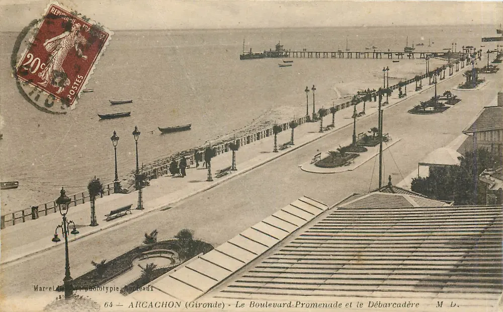 Arcachon (Gironde) — Le Boulevard-Promenade et le Débarcadère — Marcel Anselin phototypie, Bordeaux - Recto