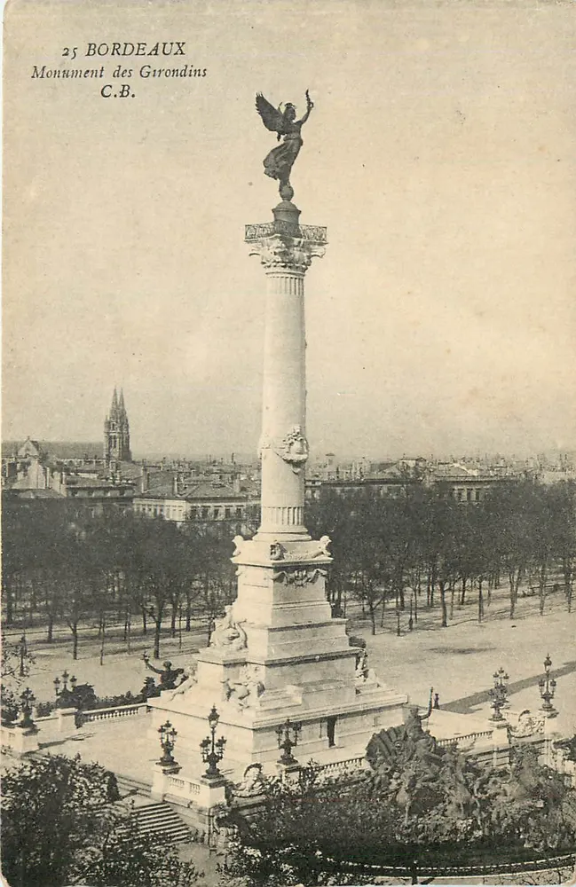 Bordeaux — Monumento dos Girondinos — C.B. - Frente
