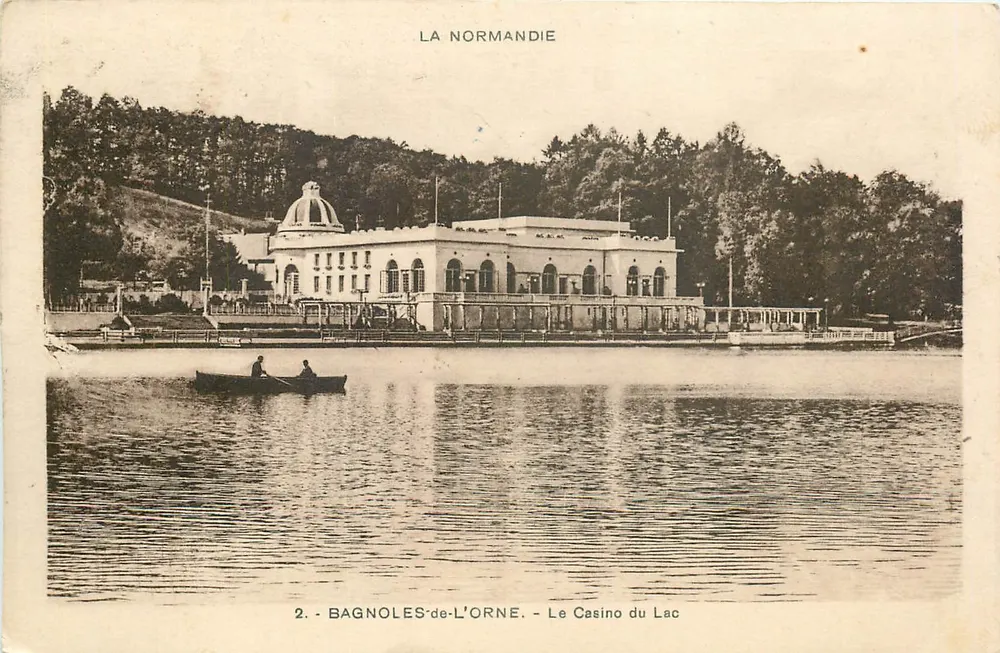 Bagnolles-de-l'Orne — Le Casino du Lac — Éditions Artistiques Fliers - Recto