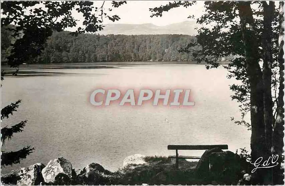 El Lago Pavin — Auvergne — Edición G.d'O. - Anverso