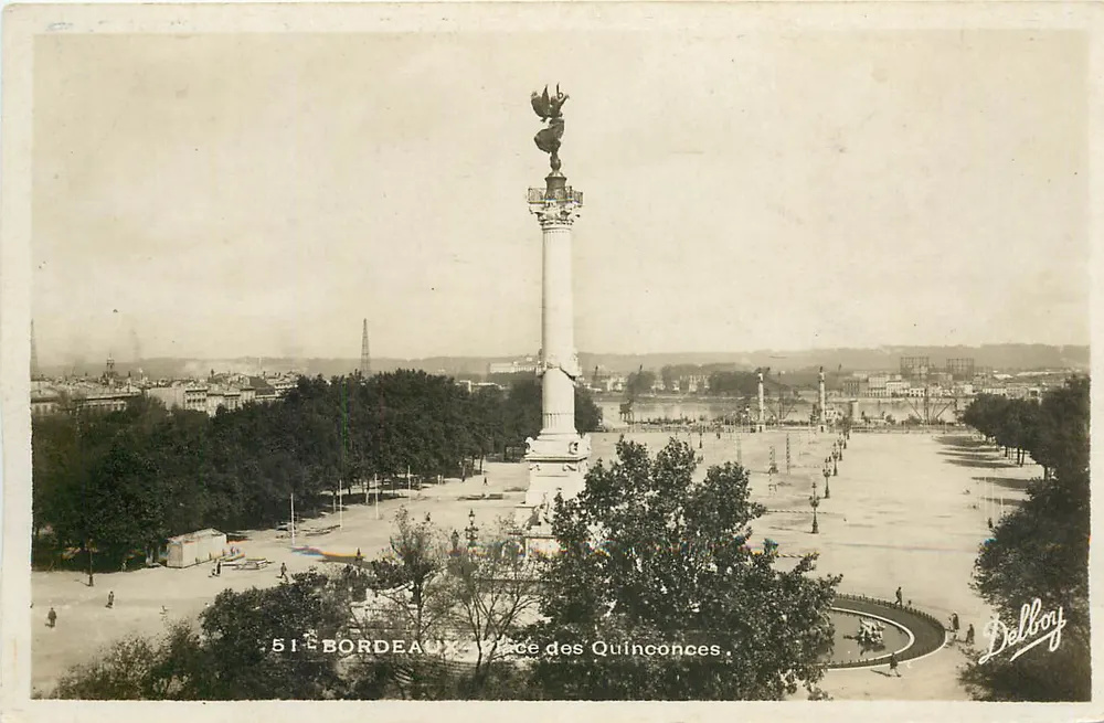 Bordeaux — Place des Quinconces — Delboy - Frente