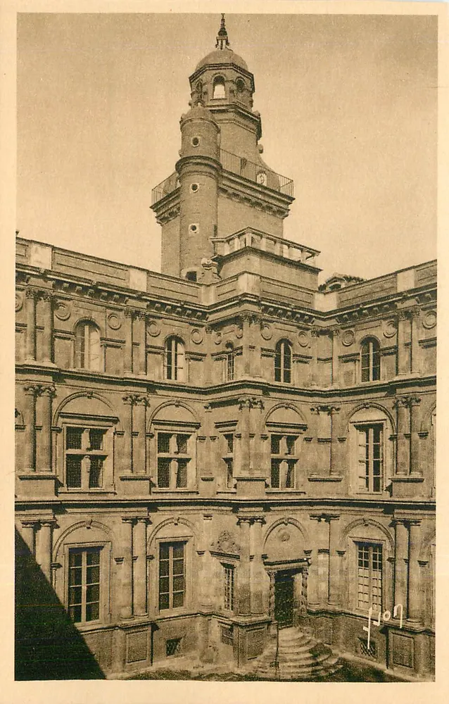 Toulouse (Haute-Garonne) — O hotel d'Assezat (século XVI) — Les Éditions d'Art VV, Paris - Frente