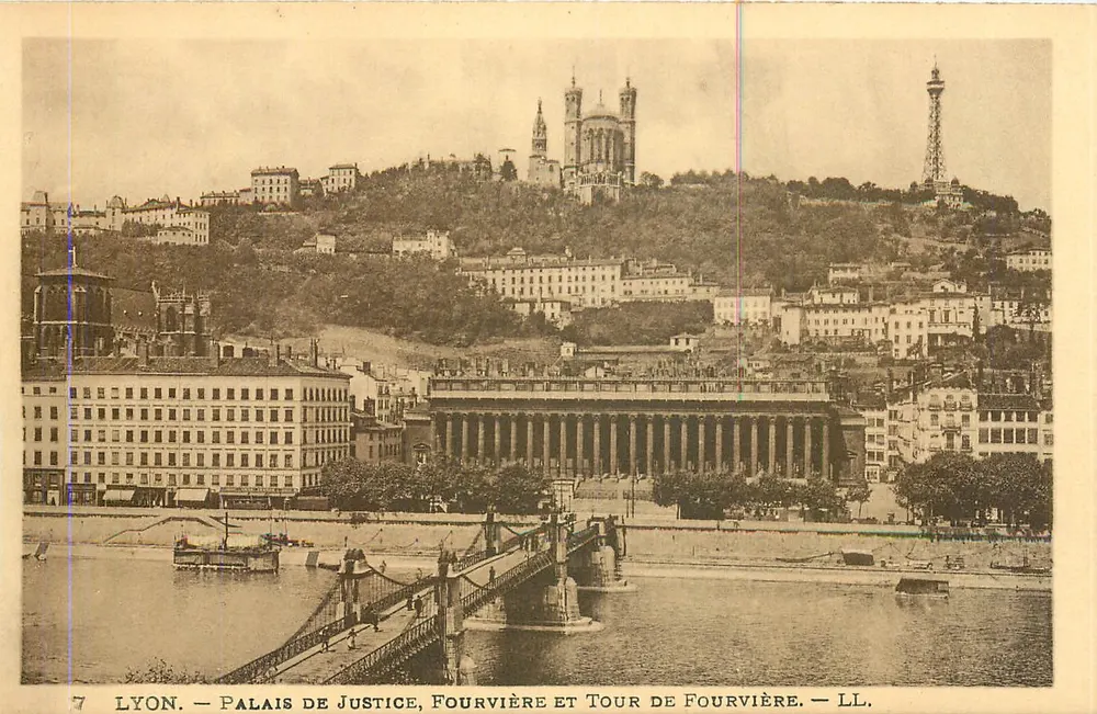 LYON. — PALAST DER GERECHTIGKEIT, HÜGEL FOURVIÈRE UND TURM VON FOURVIÈRE. — LL. - Vorderseite