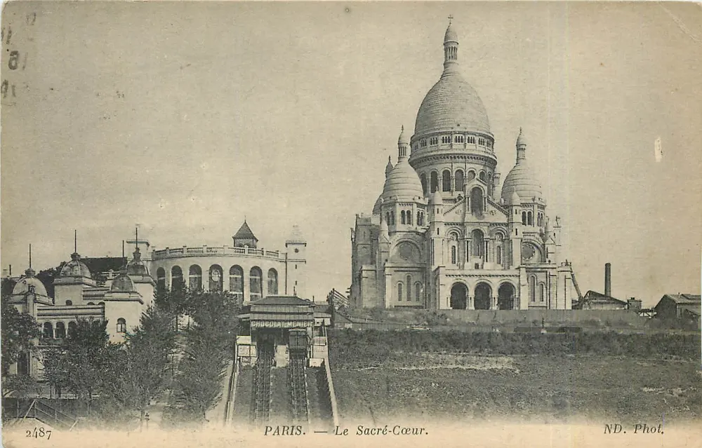 PARIS. — O Sagrado Coração. — ND. Fot. - Frente