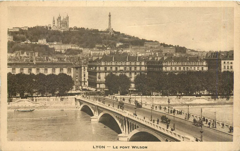 LYON — MOST WILSON — widok mostu nad Saoną z katedrą i wieżą zegarową na tle - Awers