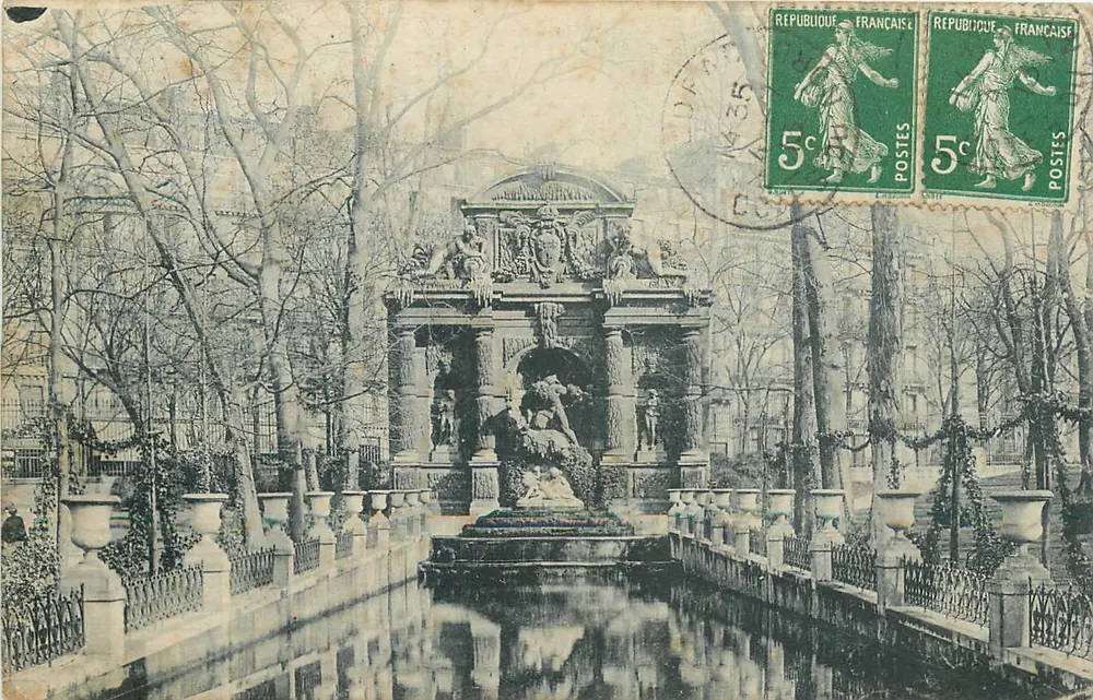 Fontaine de la Place de la République — Paris — von einer pariser Druckerei veröffentlicht (Seriennummer nicht lesbar) - Vorderseite
