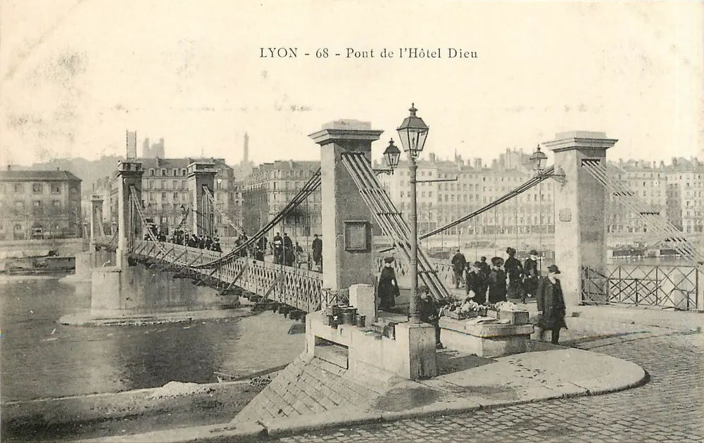 LYON - 68 - Pont de l'Hôtel Dieu - Recto