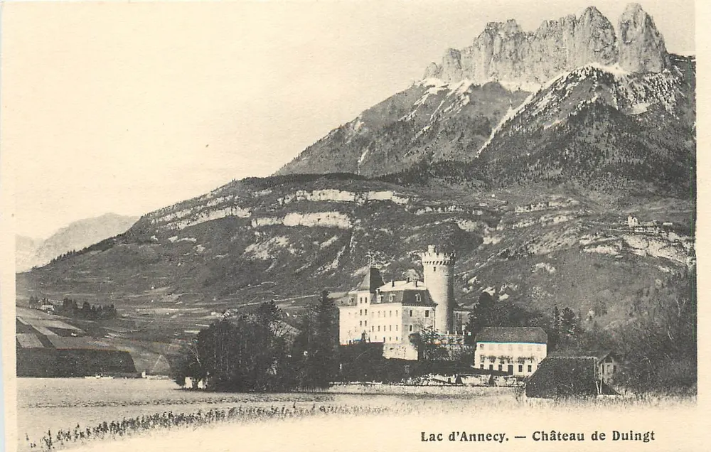 Lago de Annecy — Castelo de Duingt — Editor não visível - Frente