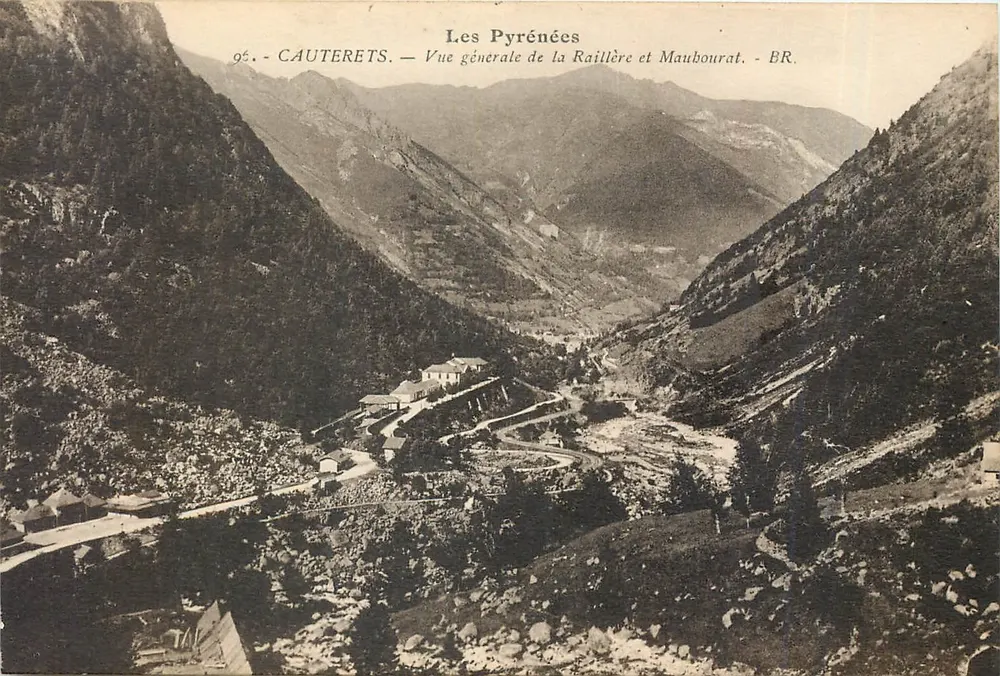 Cauterets — Vista geral da Raillère e Maubourat — Os Pirineus — BR. - Frente