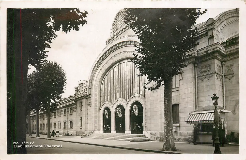 Vichy — Estabelecimento Termal — C.A. Real-Photo, Paris - Frente