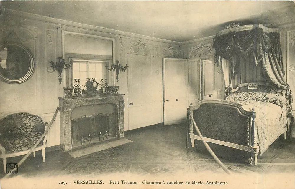 Versailles - Petit Trianon - Schlafzimmer von Marie-Antoinette — Verlag P. D. Paris, Nr. 229 - Vorderseite