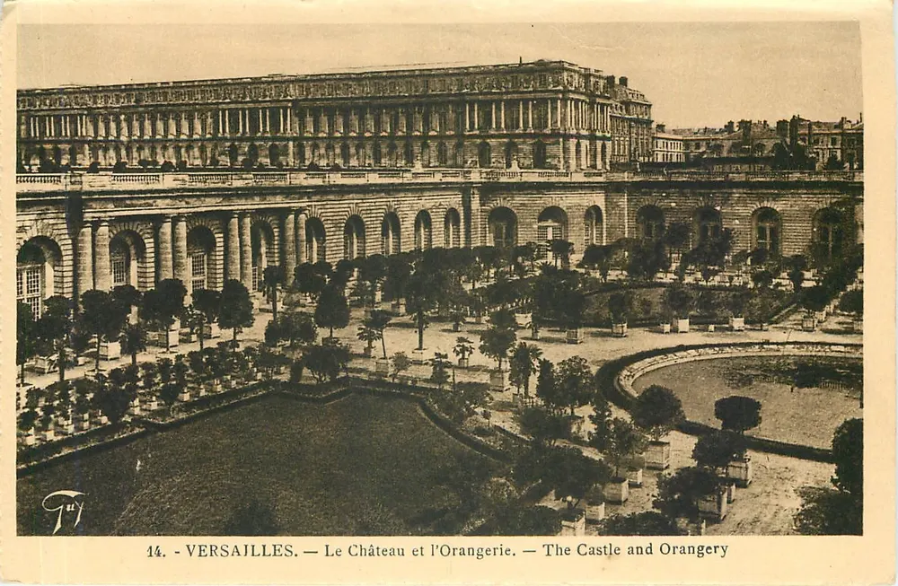Versailles — O Castelo e a Orangerie — editor F. J. (n°14) - Frente