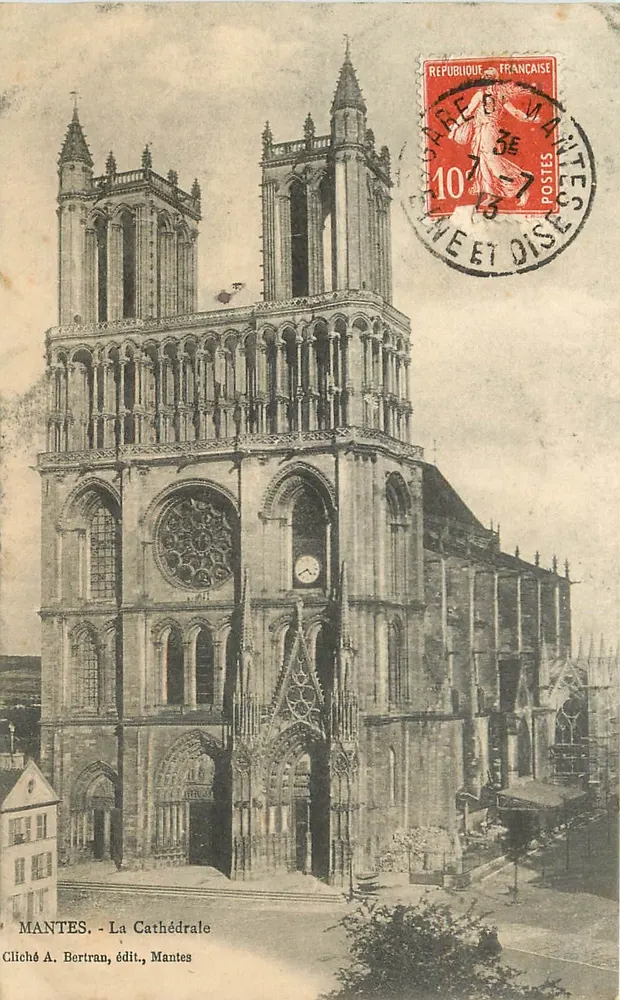 Mantes - A Catedral — Cliché A. Bertran, editor, Mantes - Frente