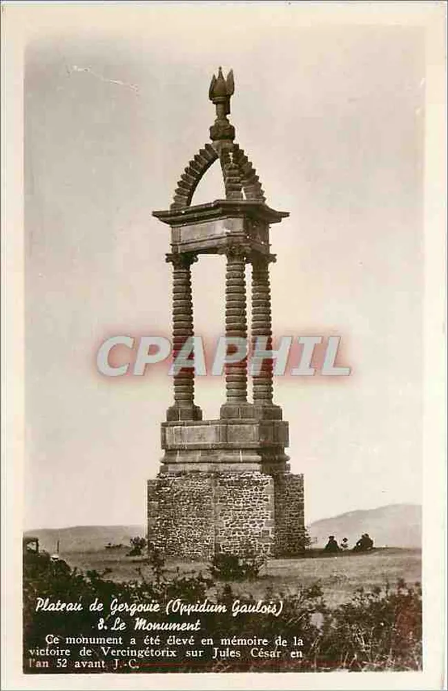 Plateau de Gergovie (gallisches Oppidum) — Das Denkmal — unbekannter Verlag, Nr. 8 - Vorderseite