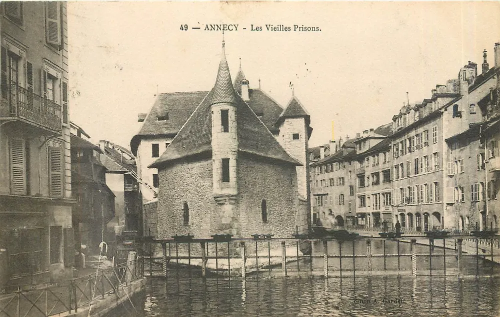 Annecy — As Velhas Prisões — edição A. Gardille, n° 49 - Frente