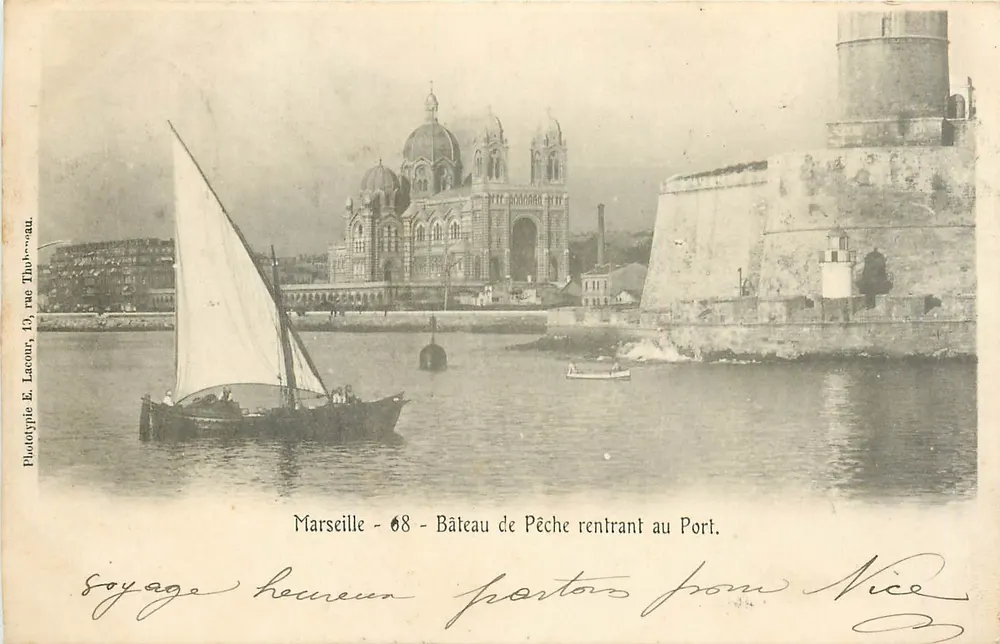 Marseille - 68 - Fischboot, das zum Hafen zurückkehrt — Phototypie E. Lacour, 13, rue Thubéau - Vorderseite