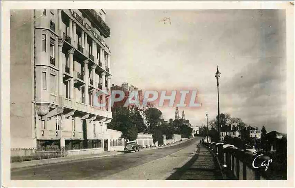 Boulevard des Pyrénées — Palais d'Hiver — Pau — Verlag Réal-Philo (63) - Vorderseite