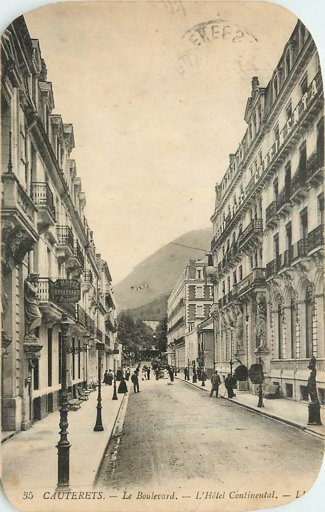 Cauterets — O Boulevard — O Hotel Continental — O Hotel Boulevard - Frente