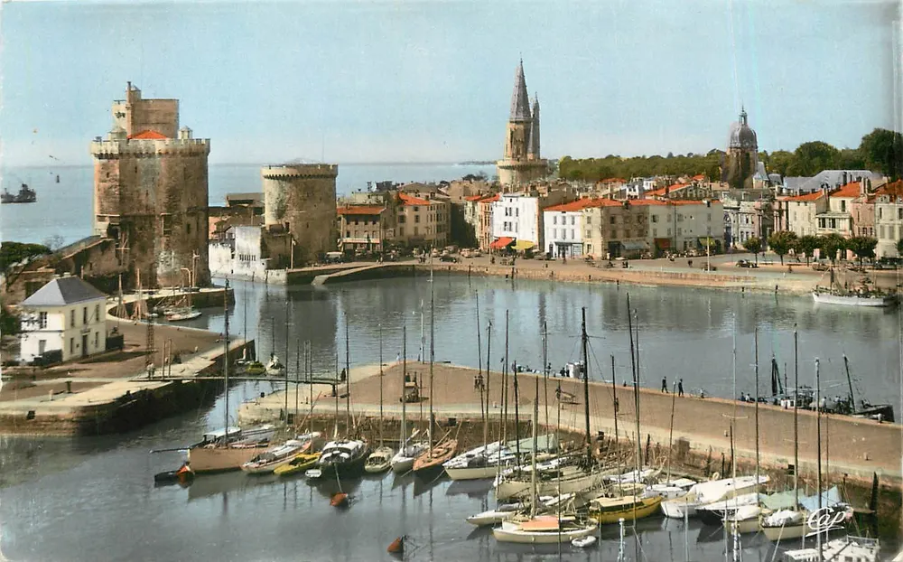 La Rochelle — Le Port et les Yachts — Bromocolor - Recto