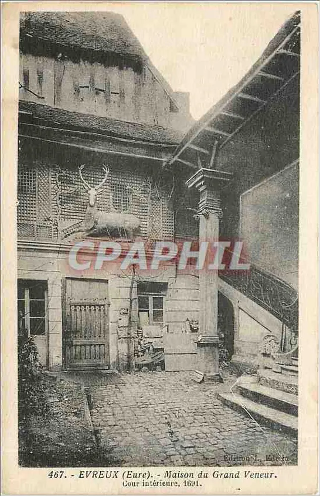 Evreux (Eure) - Casa do Grande Veneur - Pátio interno, 1691. - Edição J. Leduc - Frente