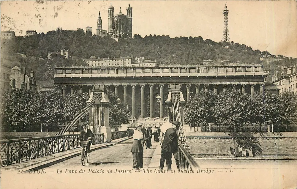 Lyon — O Ponte do Palácio de Justiça — T.I. - Frente