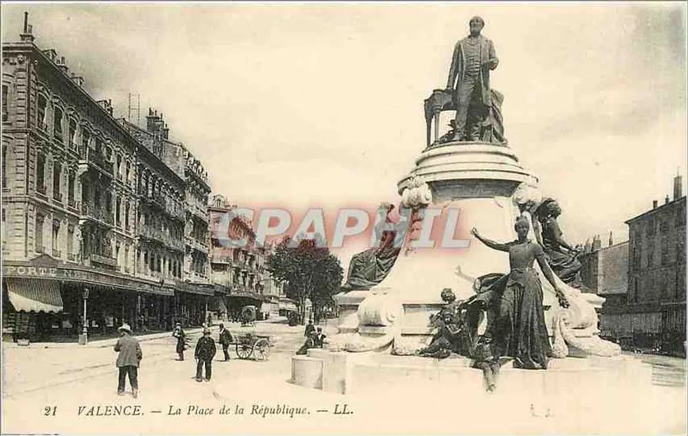 Valence — De Plein van de Republiek — LL. n°21 - Voorkant
