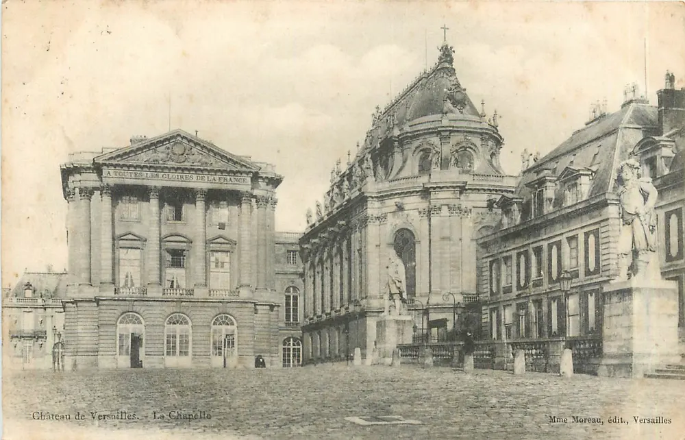 Castelo de Versalhes — A Capela — Mme Moreau, editora, Versalhes - Frente