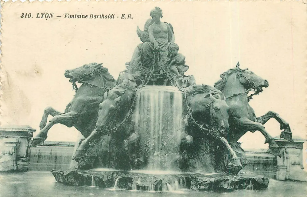 LYON — Fontaine Bartholdi — E.R. n°310 - Frente