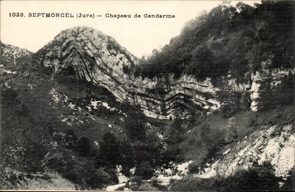 Septmoncel (Jura) — Chapeau de Gendarme — Photo-Bureau - Frente