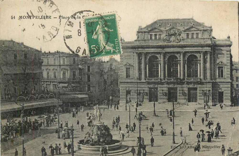 Montpellier — Place de la Comédie — Editor L.-J. Albaine - Frente