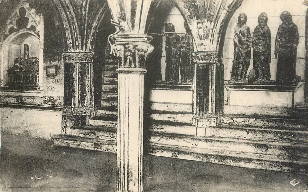 Krypta der Heiligen Körper — Basilika Saint-Sernin — Toulouse - Vorderseite