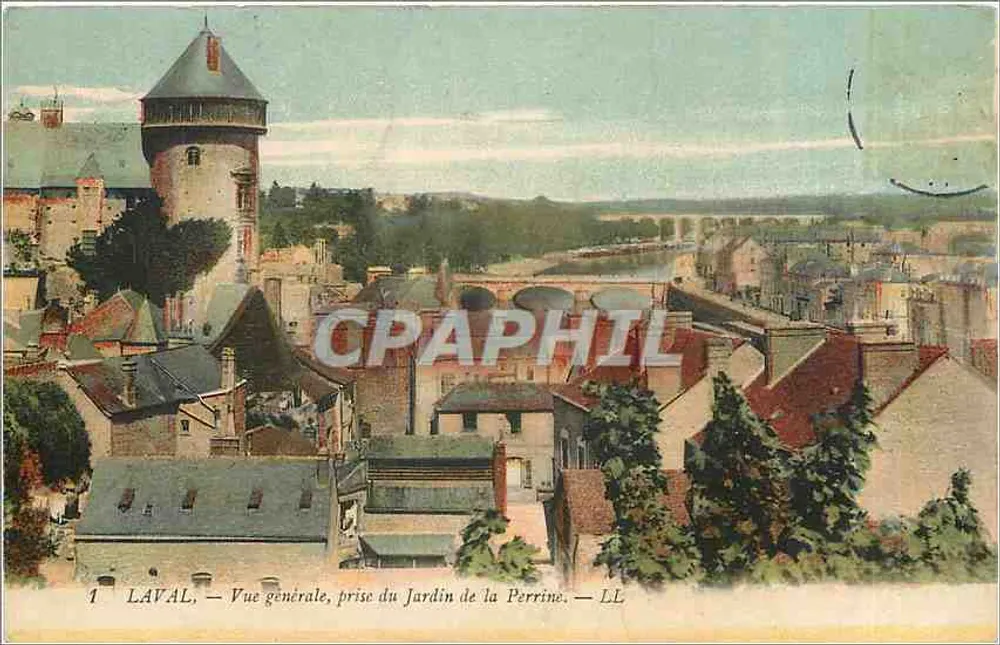Laval — Vue générale, prise du Jardin de la Perrine — LL - Recto