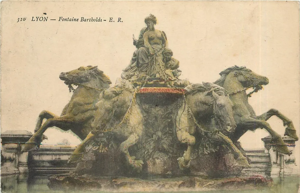 LYON — Fontaine Bartholdi — E. R. n°310 - Frente