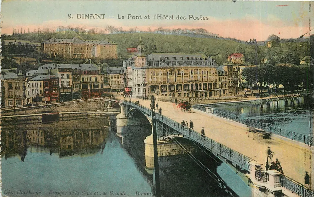 DINANT — O Ponte e o Hotel das Correios — Léon Flavelange - Frente