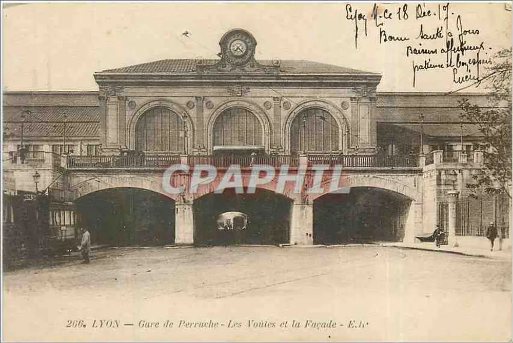 LYON — Gare de Perrache — Les Voûtes et la Façade — E.H. - Recto