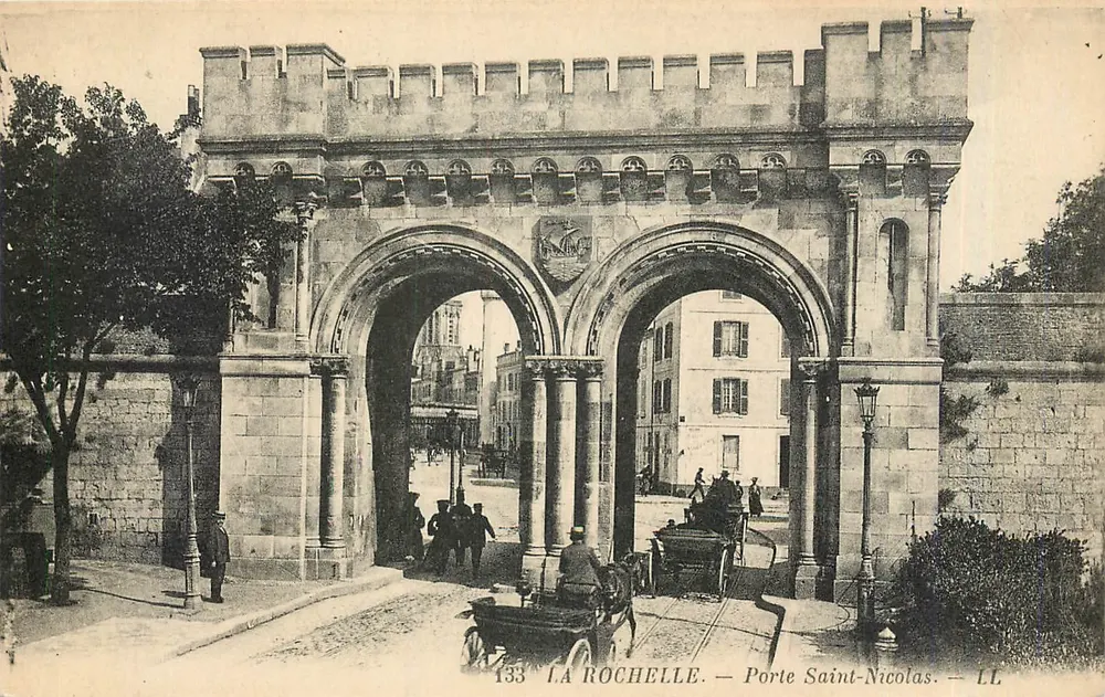 La Rochelle — Porta São Nicolau — LL - Frente