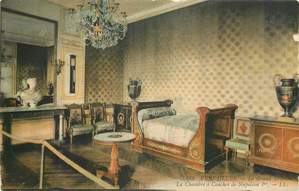 Versailles — Der Grand Trianon. Schlafzimmer von Napoleon I. — LL. N° 189 - Vorderseite