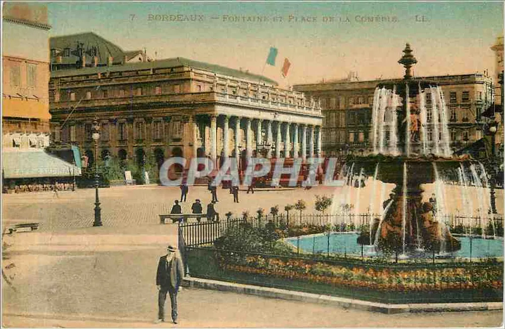 Bordeaux — Fontäne und Place de la Conrémie — LL - Vorderseite