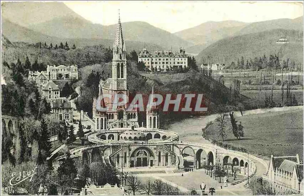 Lourdes — La Basilique vue du Château-Fort — Éditeur Edlux - Recto