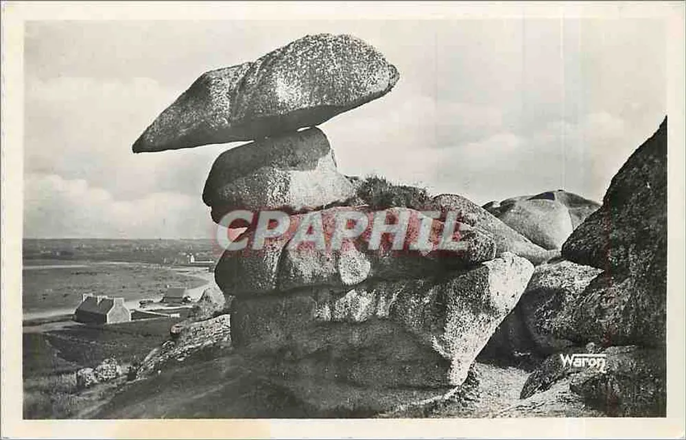 O Champignon — Trégastel — Edições Waron - Frente