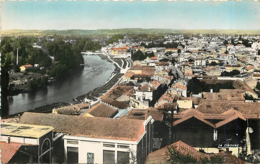 Allgemeiner Blick auf Angoulême — die Charente und die Brücke — Verlag La Cigogne - Vorderseite