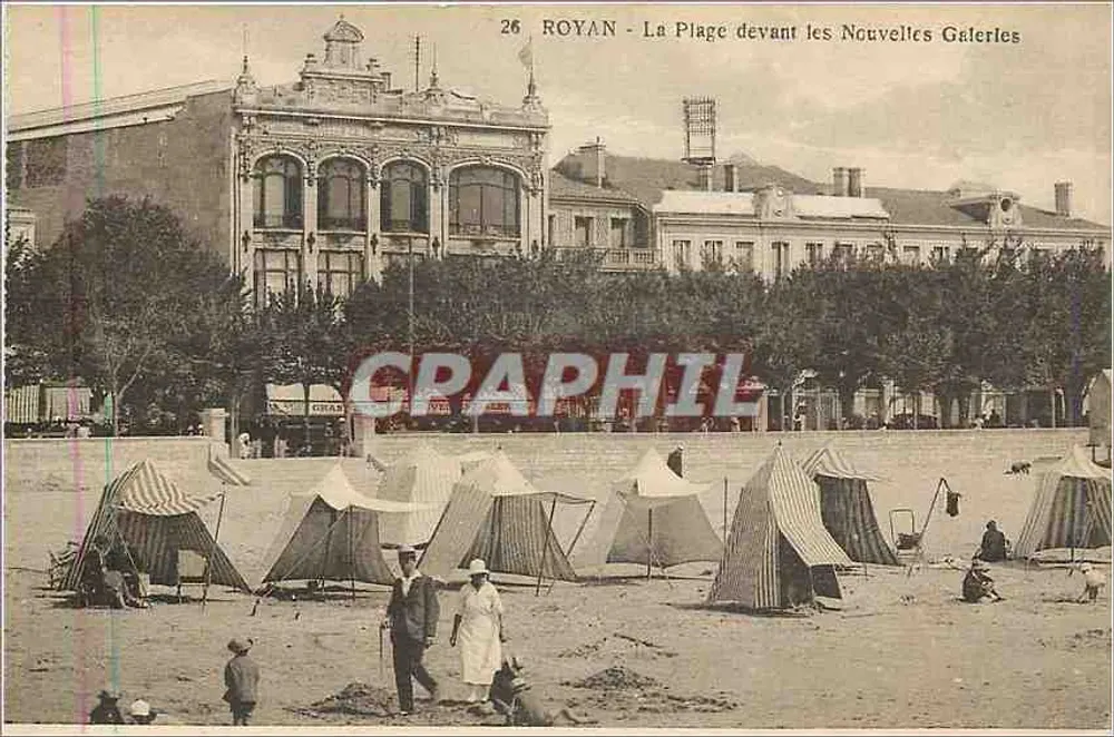 ROYAN - La Plage devant les Nouvelles Galeries — Édition Nouvelles Galeries Royan, n°26 - Frente
