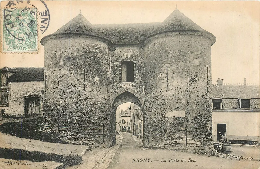 Joigny — A Porta do Madeiro — editor A. Pilote, n°5 - Frente