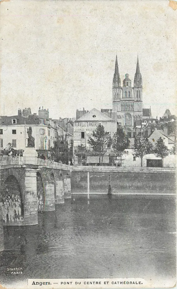 Angers — Ponte do Centro e Catedral — Staerck Paris - Frente