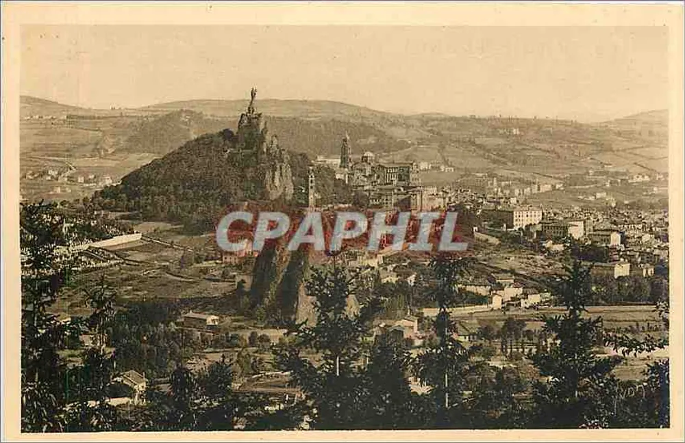 Le Puy (Haute-Loire) — Vue générale — Les Éditions d'Art Véni, Paris - Recto